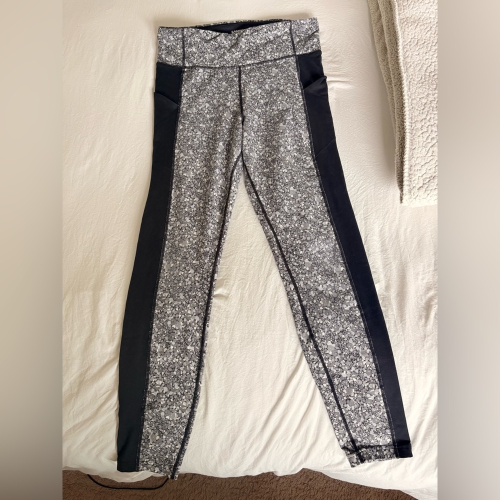 LANDS END High rise activewear leggings with pockets